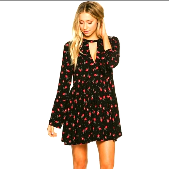 Free People Dresses & Skirts - Free People Teagan Black Long Sleeve Dress with Red Flowers Size 2